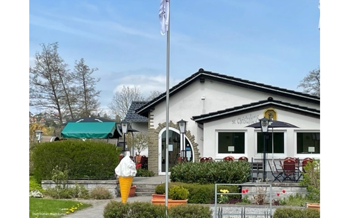 Eingangsbereich Café HenrichS  Foto Stadt Rüthen
