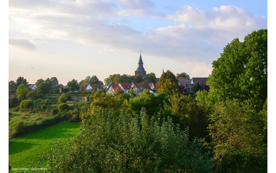 Abendstimmung an der Stadtmauer in Rüthen