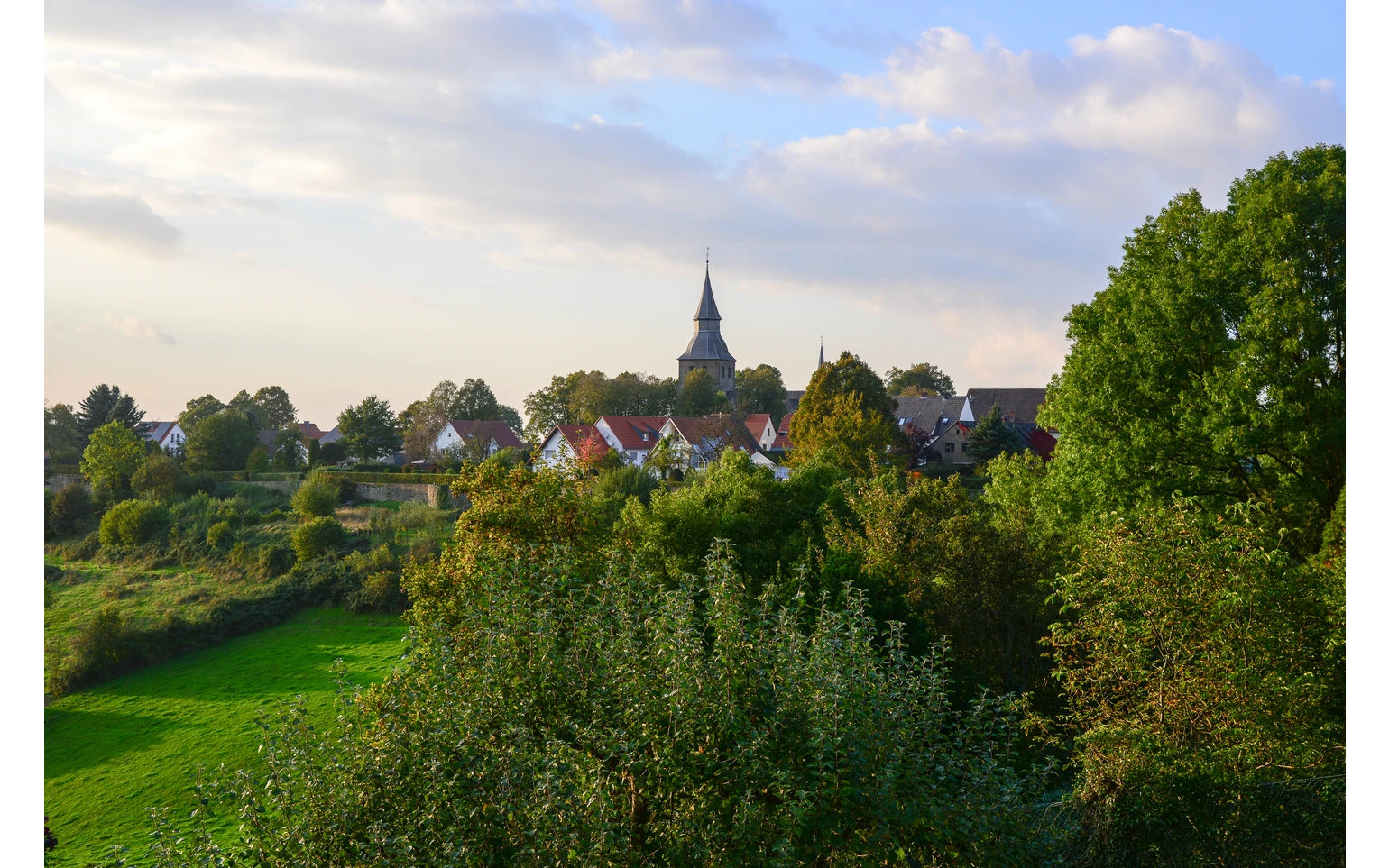 Abendstimmung an der Stadtmauer R  then Foto Zoomfaktor.jpg