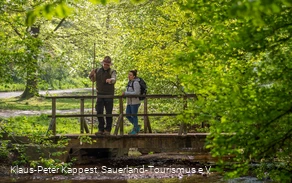 Ranger auf dem Themenwanderweg WaldKultur