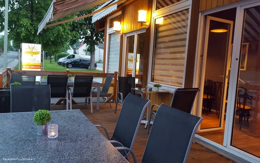 Außenansicht Sonne Pizza