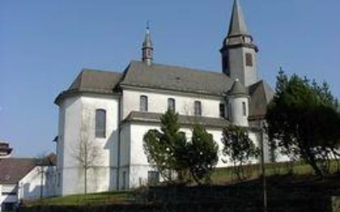 Kirche-Drewer.jpg